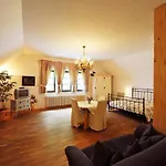 Otel Schlosshotel Bredenfelde 4*