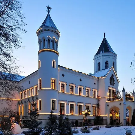 Schlosshotel Hotel Bredenfelde