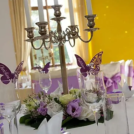 Hotel Schlosshotel Bredenfelde 4*