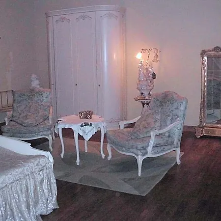 Schlosshotel Bredenfelde 4* Bredenfelde