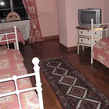 Hotel Schlosshotel Bredenfelde 4*