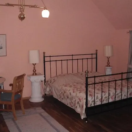 Schlosshotel 4* Bredenfelde