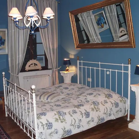 Schlosshotel Bredenfelde Hotel 4*