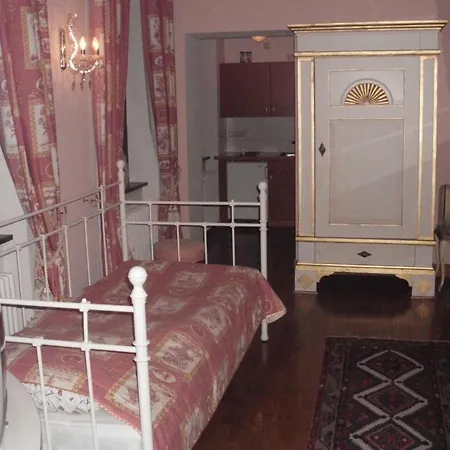 Hotel Schlosshotel Bredenfelde 4*